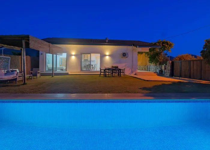 Villa Liya